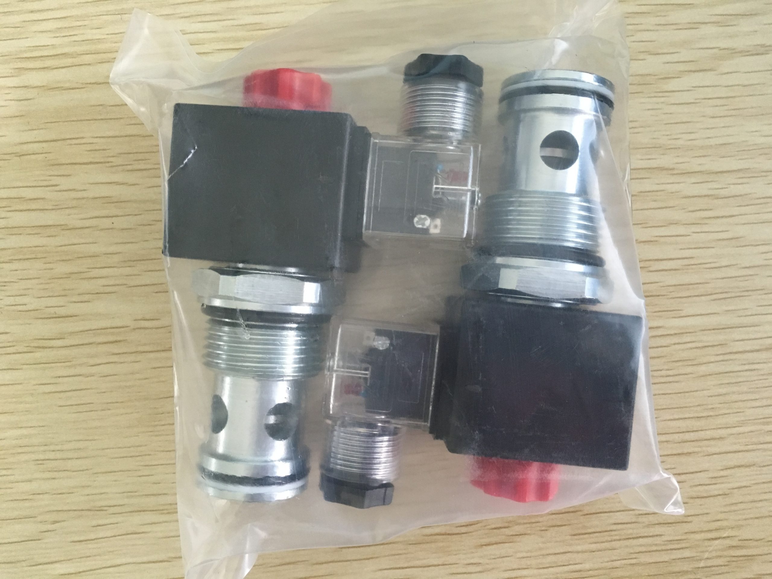 压力波动工况下油研进口减压阀的使用细节与调整思路配图