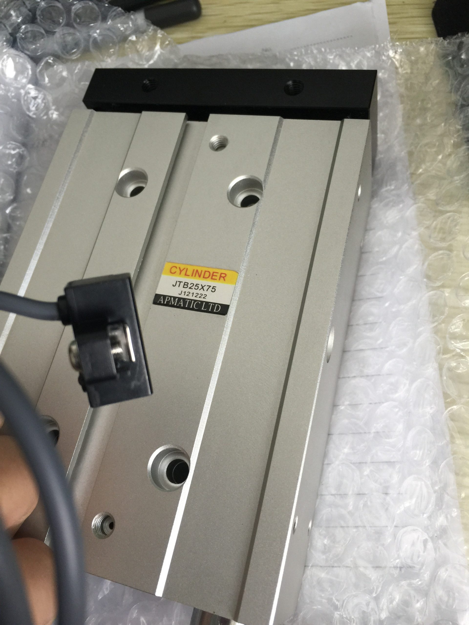 延长使用寿命需重视日常维护,HORIUCHI液压机油缸保养要点配图