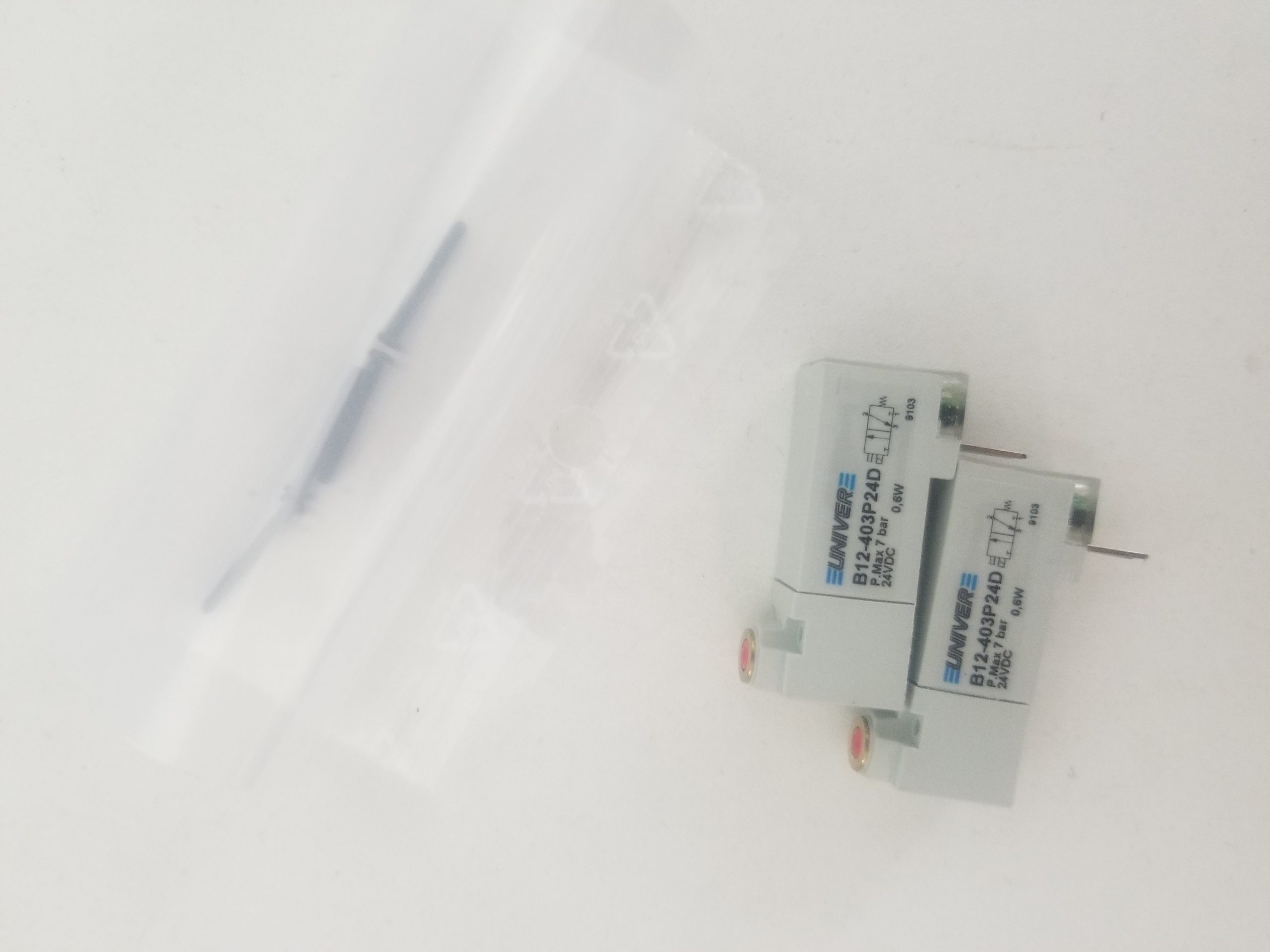 减轻设备操作负担:金器气压缸的应用价值配图
