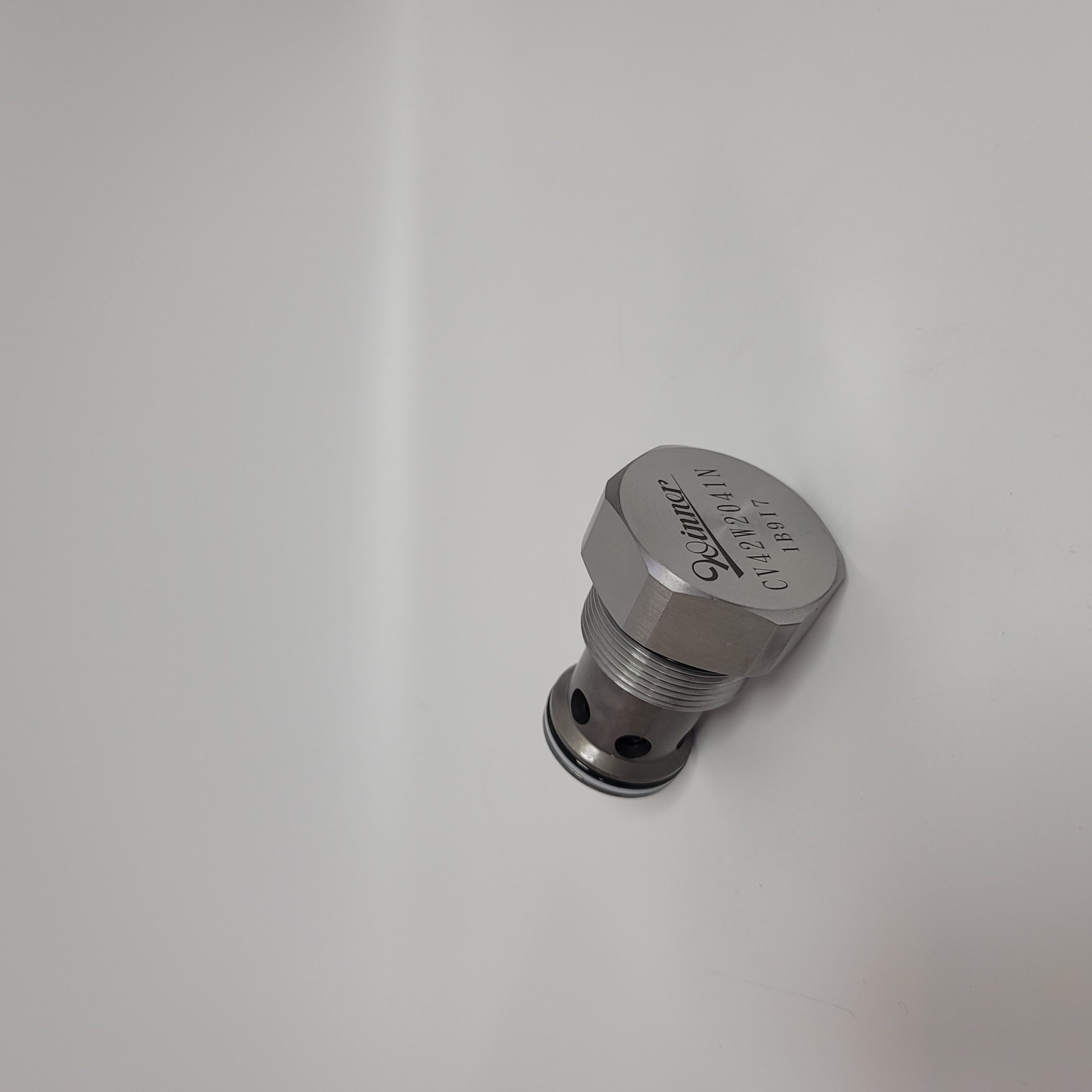 机械设备性能优化中,崴盛油压阀的选用思路与应用价值配图