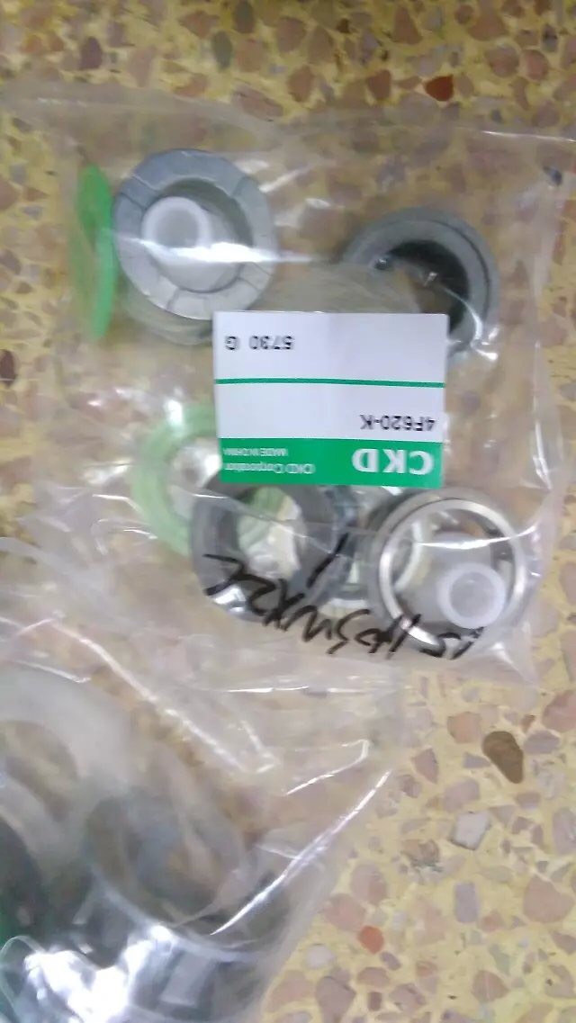 UNIMEC伸缩气缸型号确认别只看铭牌,缸径、行程与接口规格也要匹配配图