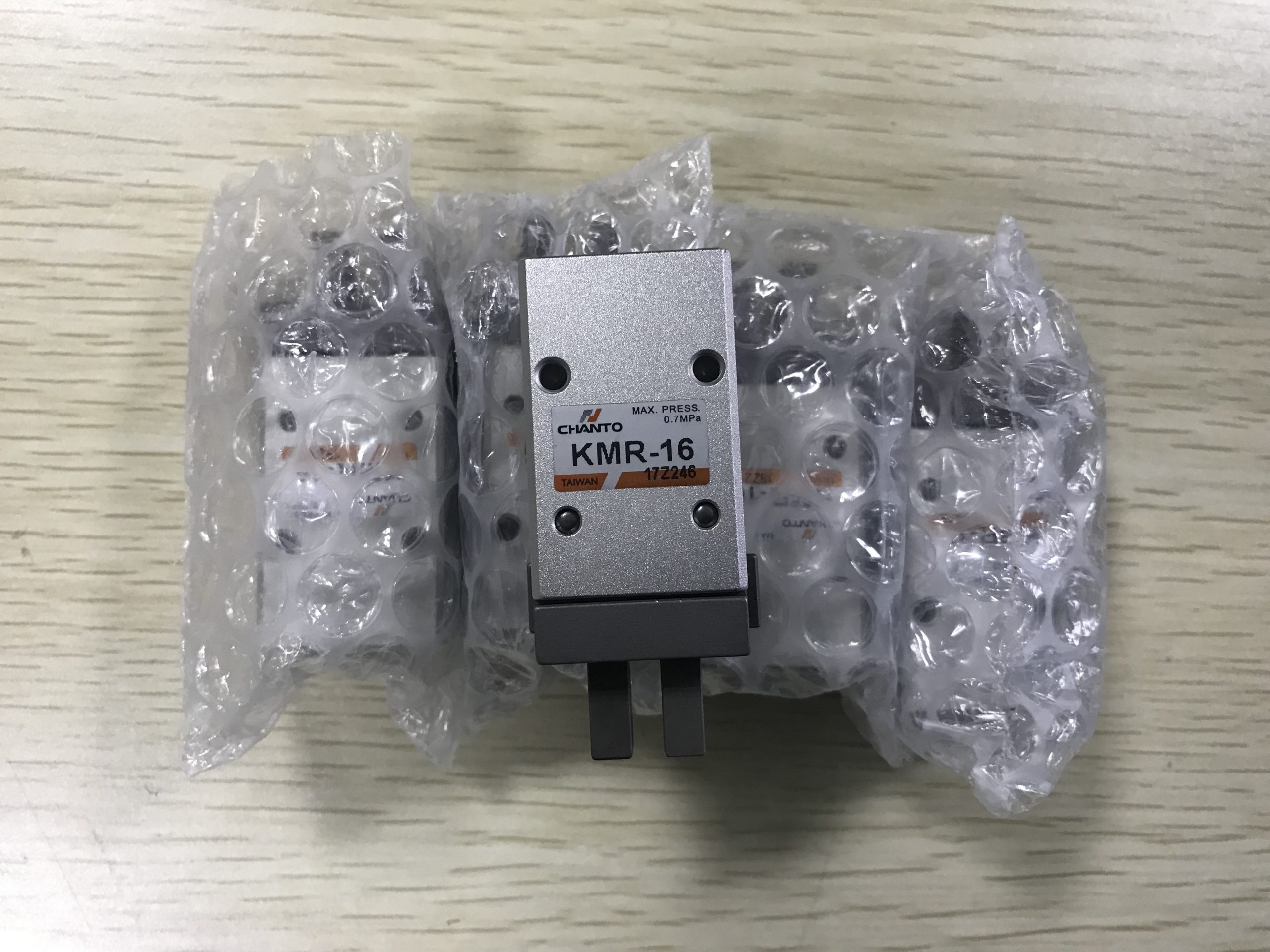 崛内伸缩式液压缸的结构特点:作业方式调整中的应用价值配图