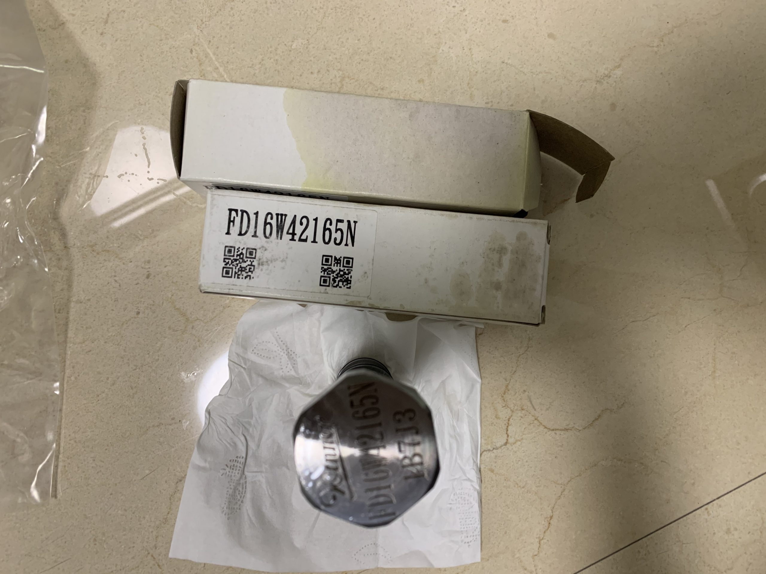 液压系统切换控制的新选择:VTON三通液压电磁阀配图