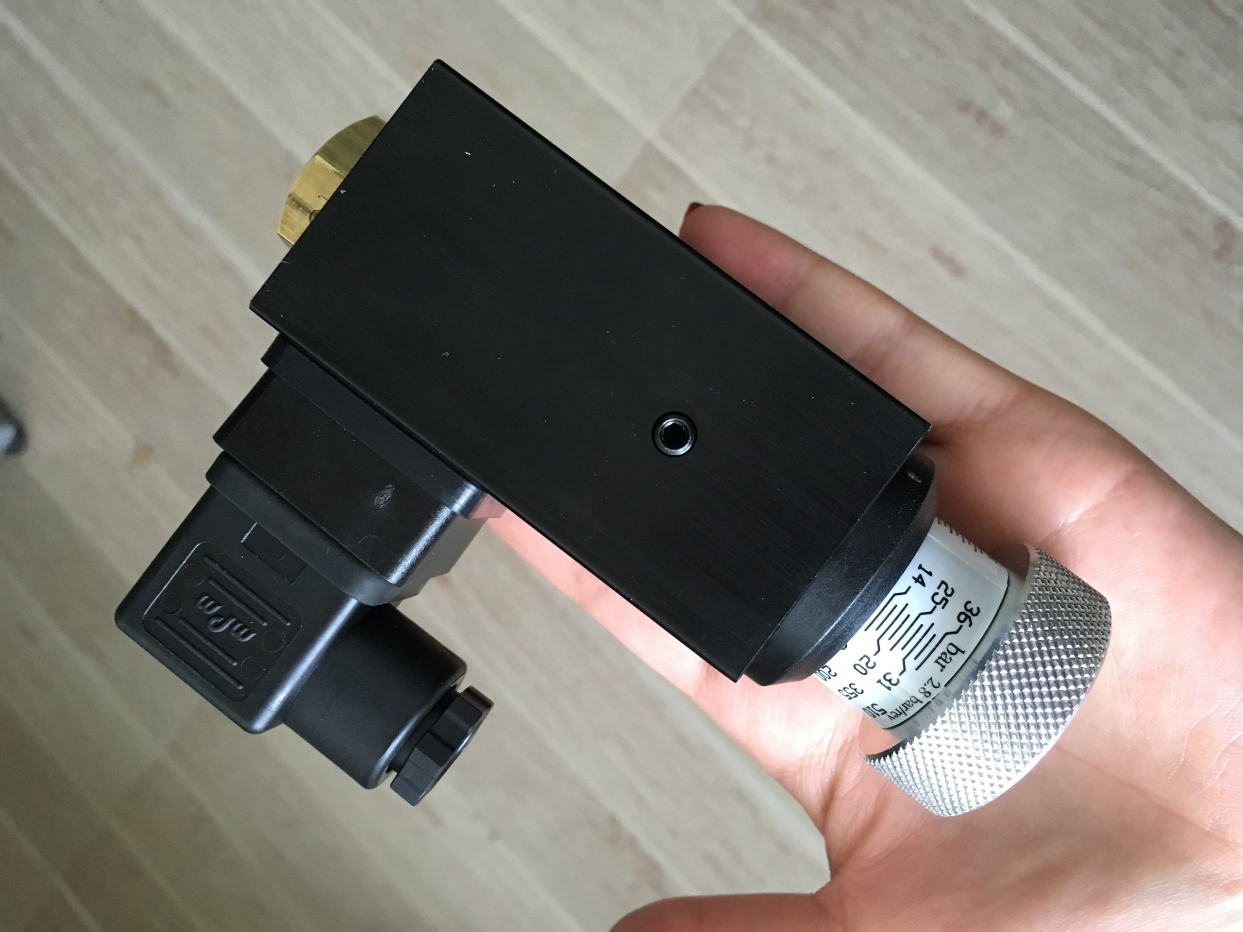 流量调节与系统应用:博世液压节流阀工作原理解析配图