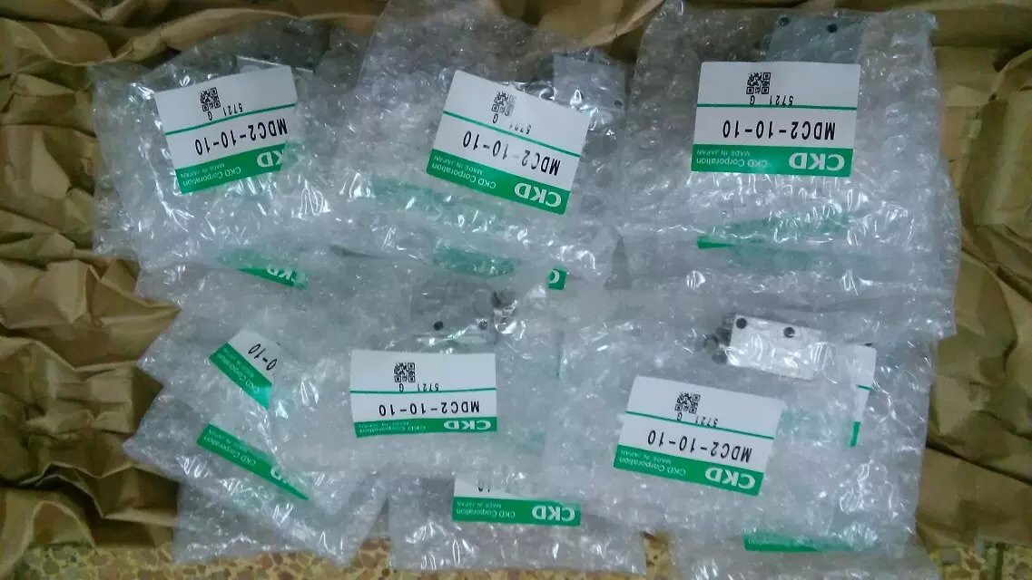 识别新鸿油泵型号时，怎样看懂铭牌参数与接口规格配图
